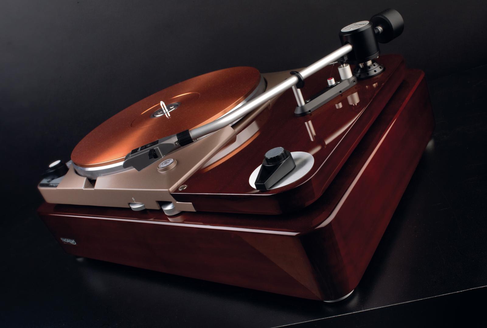 Plattenspieler Thorens TD124 DD Exclusive im Test, Bild 