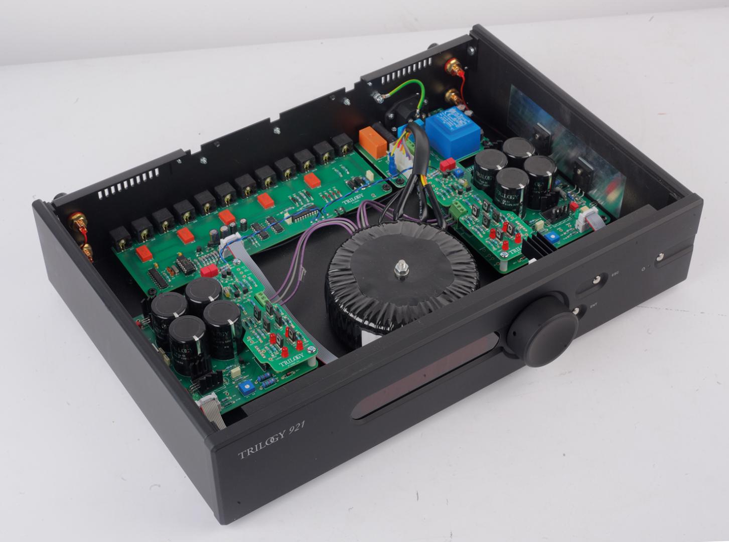 Vollverstärker Trilogy Audio Systems 921 im Test, Bild 